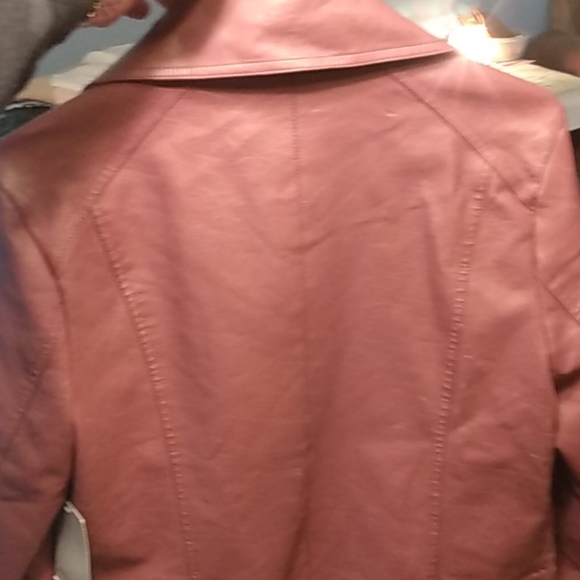 Jacket - Picture 3 of 4